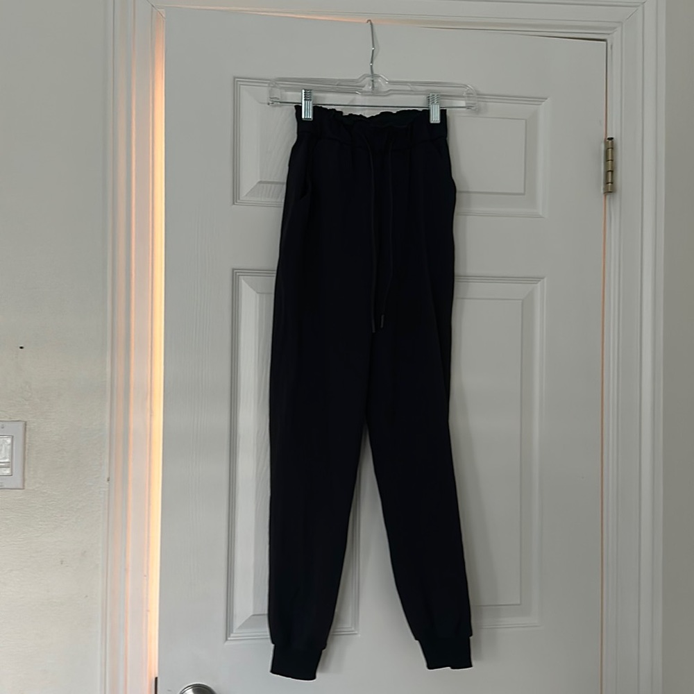 lululemon sweatpants